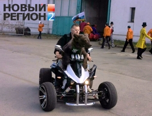 Ехали медведи…не на велосипеде (ФОТО, ВИДЕО) / По улицам Челябинска, действительно, ходят медведи… И гоняют на мотоциклах