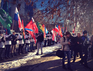 В День народного единства на Урале состоялось 40 массовых мероприятий (ФОТО) / Акция «СтопФашингтон» прошла одновременно с «Русским маршем»