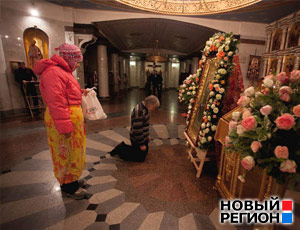 В Храм-на-Крови прибыла икона святой блаженной Матроны Московской с частицей святых мощей (ФОТО)