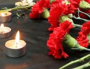 Священник, насмерть сбивший женщину в Петрозаводске, встал на колени у ее гроба