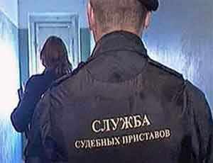 В Челябинске задержали судебного пристава при получении взятки в четверть миллиона рублей