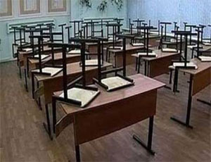Жириновский предложил сдвинуть начало учебного года на октябрь / Родительские комитеты против
