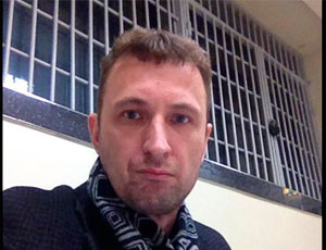Челябинского правозащитника Алексея Табалова задержали  в аэропорту Домодедово