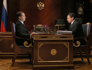 Дмитрий Медведев пообещал Олегу Сиенко госгарантии для УВЗ