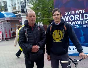 Вокруг света за 730 дней: в Челябинск пришел путешественник, совершающий пешую кругосветку