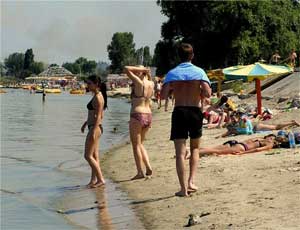 Дождались: пляж «Тропарево» вновь открыт для купания