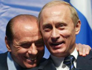 Кремль опроверг информацию о приглашении Берлускони на пост российского министра / «Это надо воспринимать как фигуральную поддержку экс-премьеру Италии»