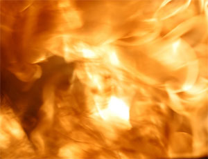 19-летняя девушка заживо сгорела в кафе на севере Москвы / Причиной возгорания может быть поджог, подозреваемый в реанимации