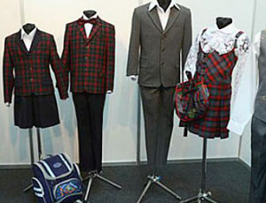 Школьная форма опасна для здоровья / 80% одежды не соответствует нормам, – заявил Онищенко