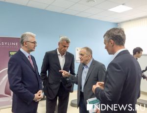 Екатеринбургской делегации в Нижнем Тагиле показали недостроенный ФОК, знаменитый госпиталь и «Безопасный город» (ФОТО)