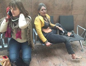 Петербурженка, находившаяся в аэропорту Брюсселя в момент взрыва, вышла на связь / С ней все в порядке, ей помогут вернуться домой