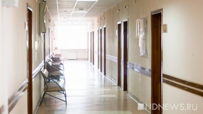 У 34-летней женщины случился инсульт в коридоре больницы