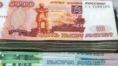 Треть россиян отдает 80% дохода банкам за кредиты
