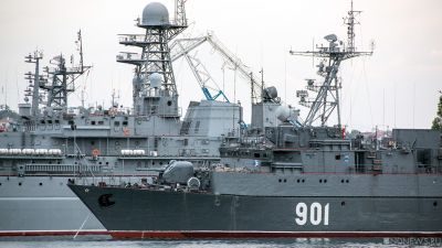 В Севастополе российский военный корабль отбил ракетную атаку