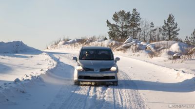 На трех трассах Свердловской области ограничили движение из-за снегопада