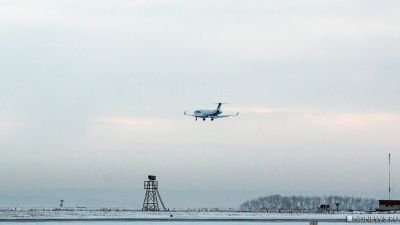 Самолет из Челябинска в Москву экстренно посадили в аэропорту Казани