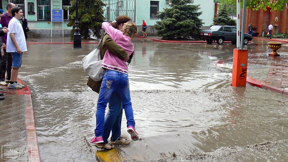 В Керчи и Ленинском районе Крыма начался потоп