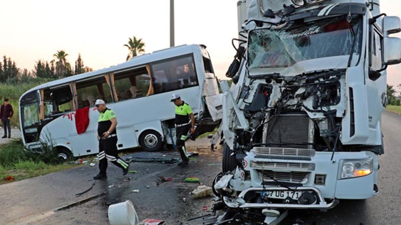 В Турции разбился автобус с россиянами, много раненых (ФОТО)