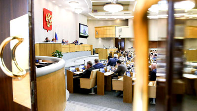 Госдума поддержала санкции для банков за нарушения при взыскании долгов с россиян