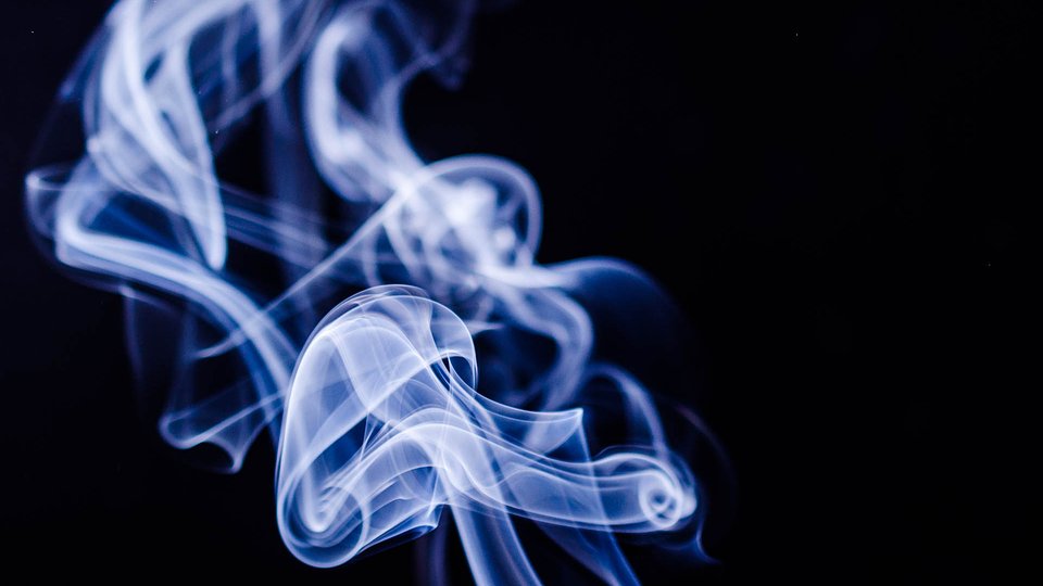 В США создали «умную» сигарету, проверяющую возраст курильщика