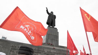 Свердловские коммунисты проведут «сталинский полк» в День Победы