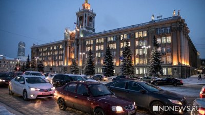 В Екатеринбурге второй день подряд – огромные пробки