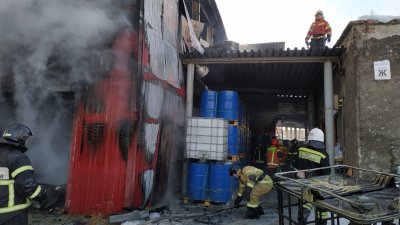 Крупный пожар в Екатеринбурге потушен (ФОТО)
