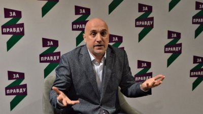 Писатель Прилепин отказался от мандата