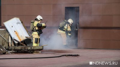 В Каменске-Уральском из горящего цеха эвакуировались 23 человека