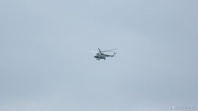 Вертолет с пассажирами экстренно сел в Красноярском крае