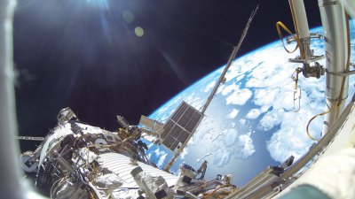 Космонавта Рыжикова премируют за ручную стыковку корабля к МКС