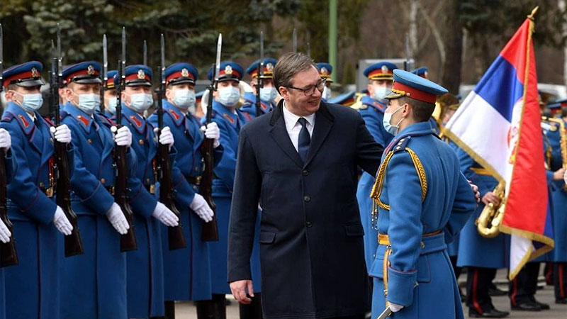 Президент Сербии анонсировал новые меры поддержки для армии