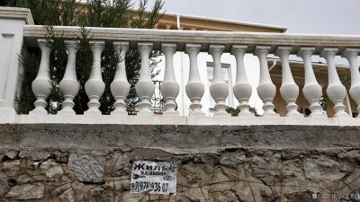 Власти Крыма в очередной раз грозят пальцем нелегальными отелями