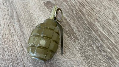 В Петербурге мальчик напугал воспитателя муляжом гранаты