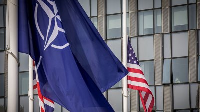 НАТО готовит второй антироссийский фронт
