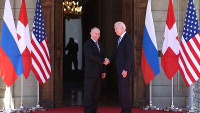 «Вашингтон больше не имеет права диктовать условия»: в Госдуме оценили итоги встречи Путина и Байдена