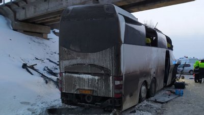 Страшная авария в Рязанской области: автобус врезался в опору моста, есть жертвы