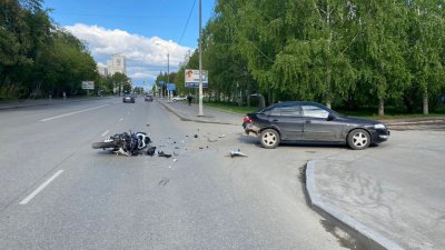 Иномарка сбила мотоциклиста (ФОТО)