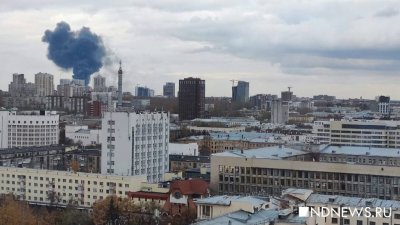 На улице Аппаратной в Екатеринбурге – крупный пожар (ФОТО)