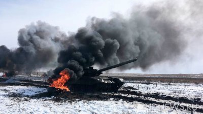 Российские войска за сутки уничтожили почти 600 боевиков ВСУ и склады с боеприпасами
