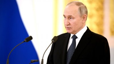 Президент России посетил центр по созданию беспилотников
