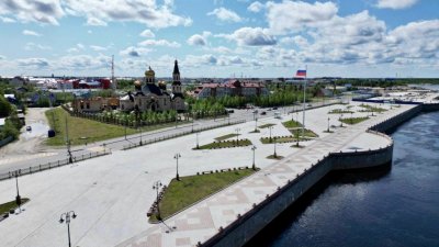 Бронзовую щуку намерены купить за 760 тыс. рублей пуровские чиновники для установки на набережной