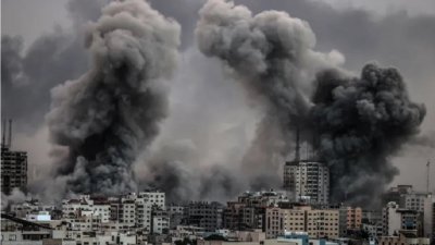 Израильская армия нанесла новый массированный удар по сектору Газа
