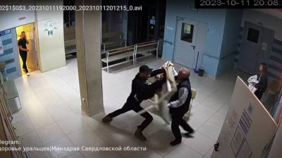 По факту нападения на медиков в травмпункте Екатеринбурга возбудят уголовное дело