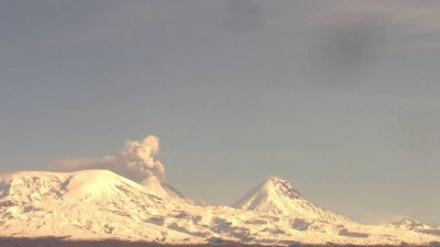 Вулкан Ключевской выбросил пепел на высоту восьми километров