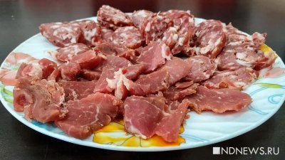 В якутской столовой обнаружили зараженное африканской чумой свиней мясо