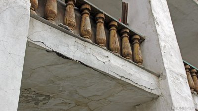В Крыму рухнул балкон, погибли люди