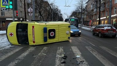 В Карелии три человека пострадали в ДТП с машиной скорой помощи