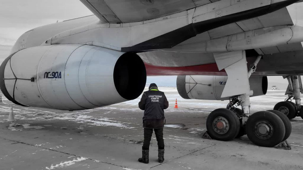 В Улан-Удэ при взлете у Ту-204 загорелся двигатель, ведется проверка