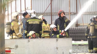 Губернатор Артюхов ввёл доплаты к зарплатам для пожарных и росгвардейцев